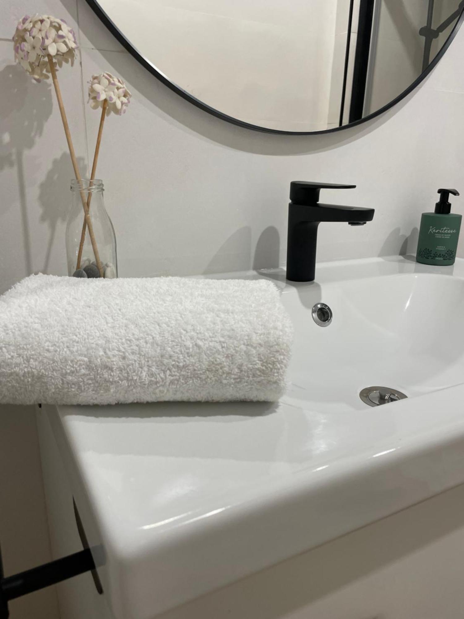 Exclusivo Apartamento Cerca De La Playa Málaga Exteriör bild